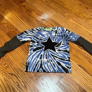 Mish Boys Boy’s Tie Dye Long Sleeve With Star and Sweater Sleeves Size 4